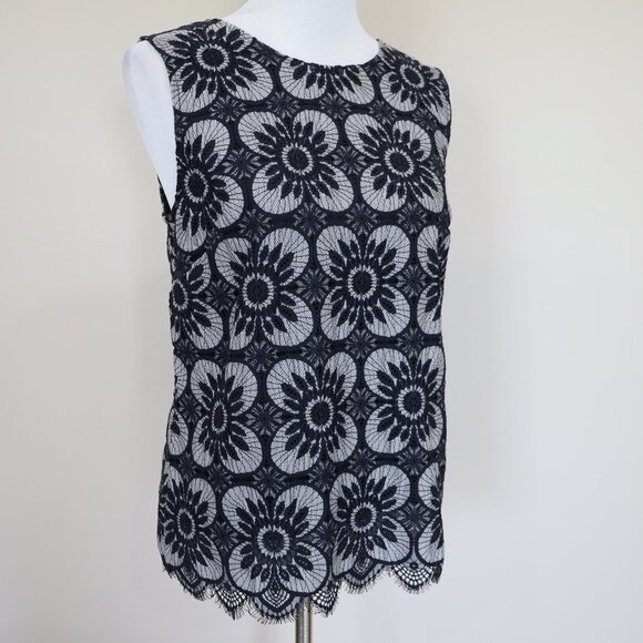 BANANA REPUBLIC Size Medium Sleeveless Black Gray Floral Lace Blouse Top - Picture 3 of 9